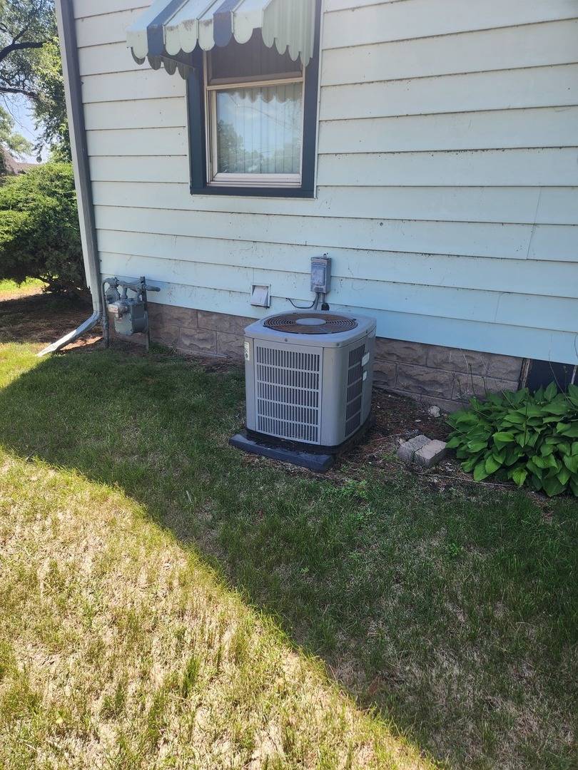 Rockford, IL 61102,1003 Ogilby RD