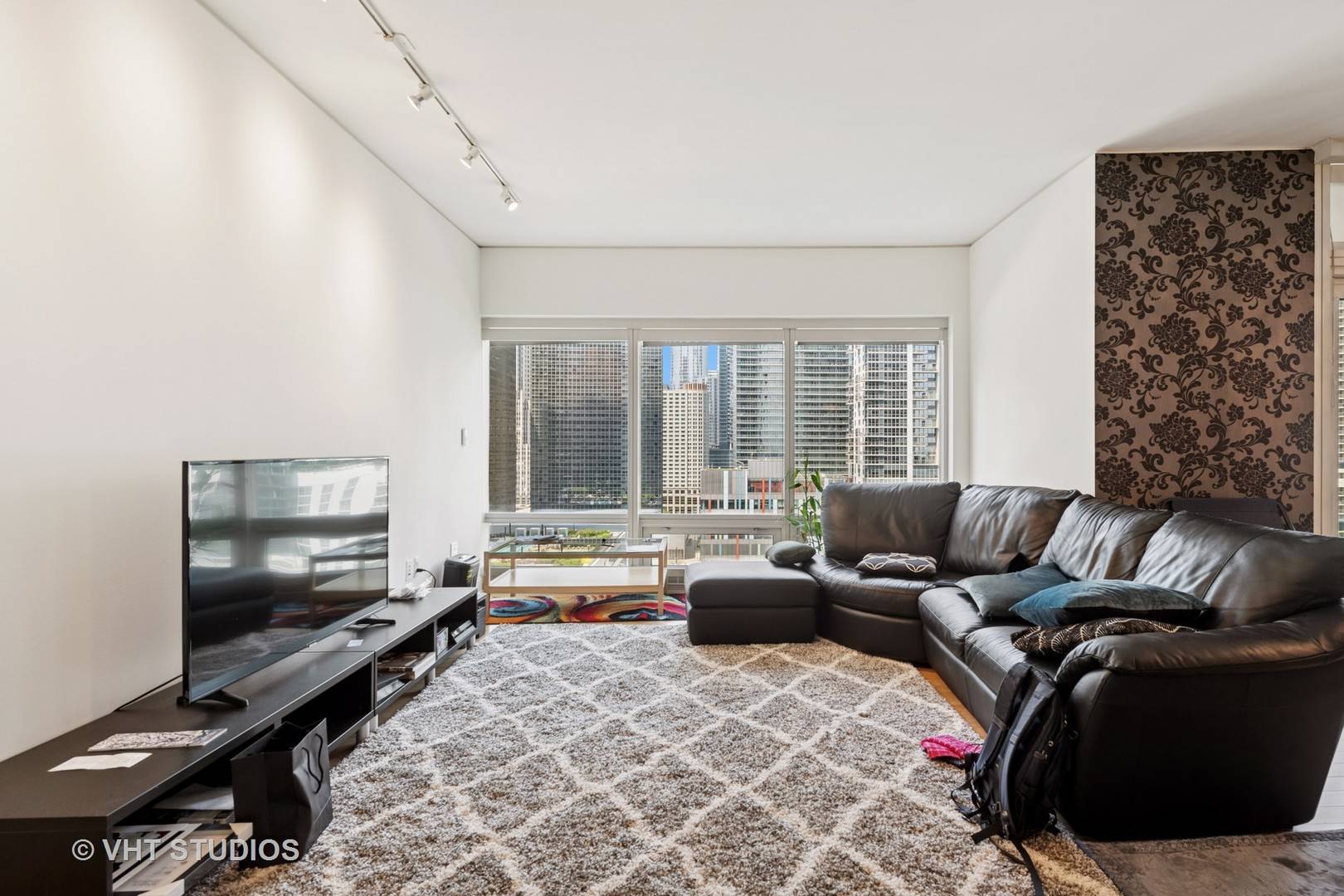 Chicago, IL 60601,340 E RANDOLPH ST #1204