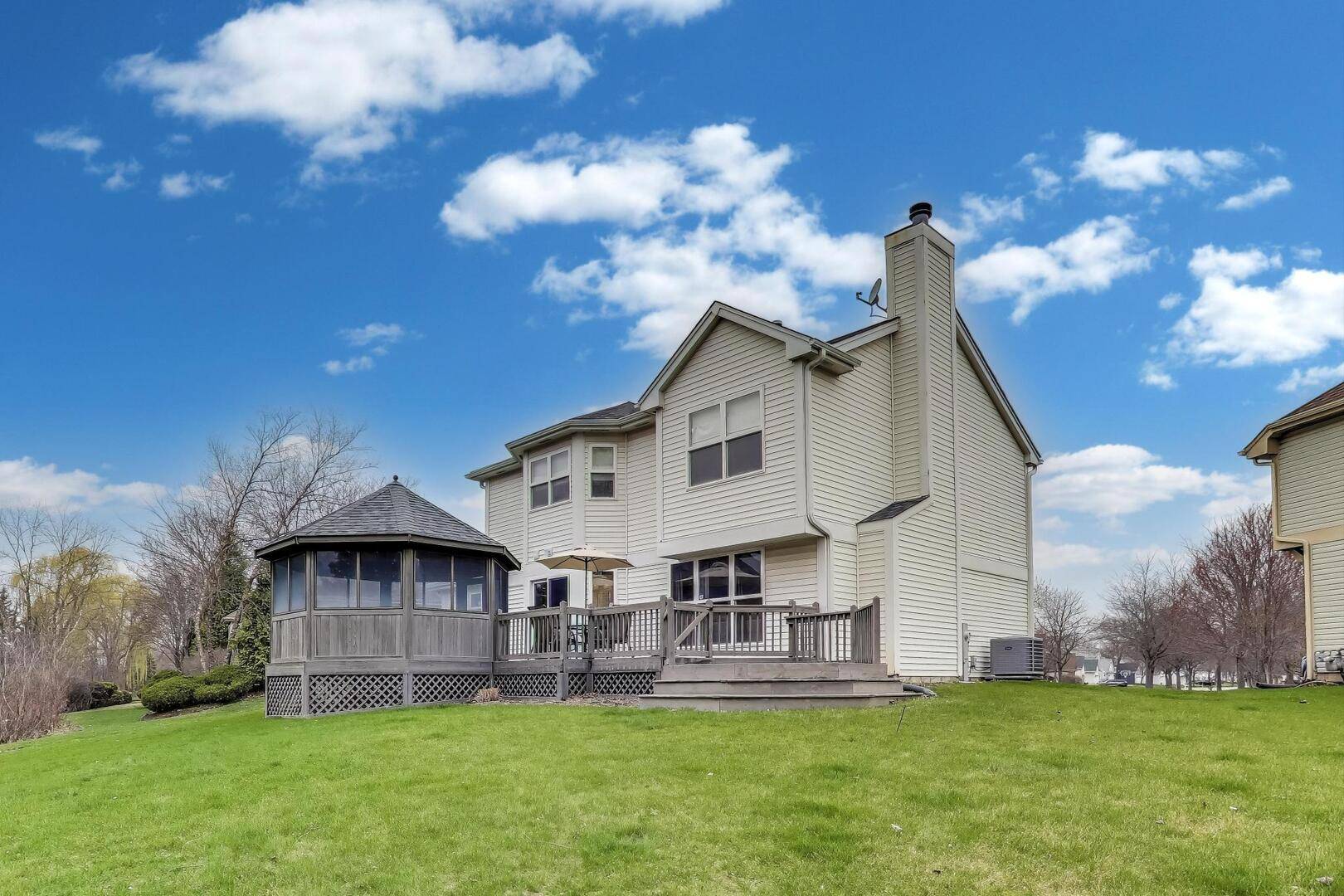 Port Barrington, IL 60010,312 Garrison CIR