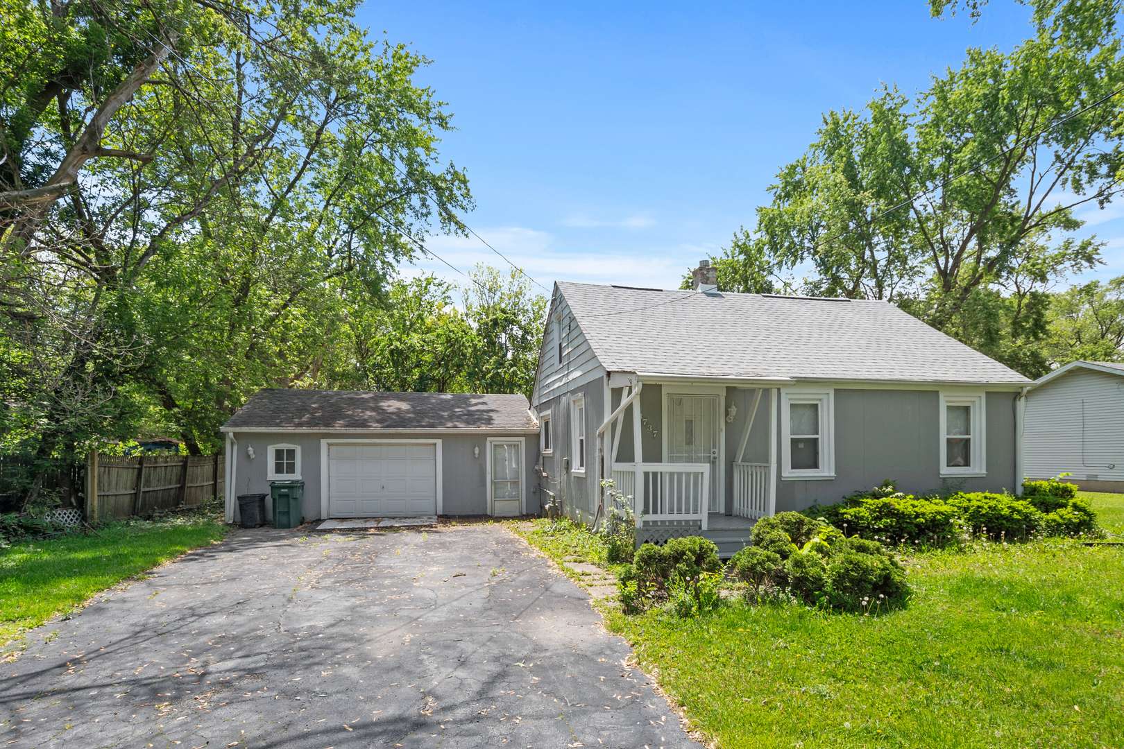Markham, IL 60428,3737 Rose Manor TER