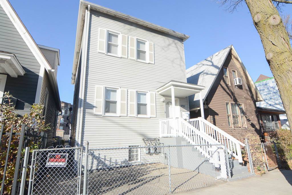 Chicago, IL 60647,1722 N Kimball AVE #2
