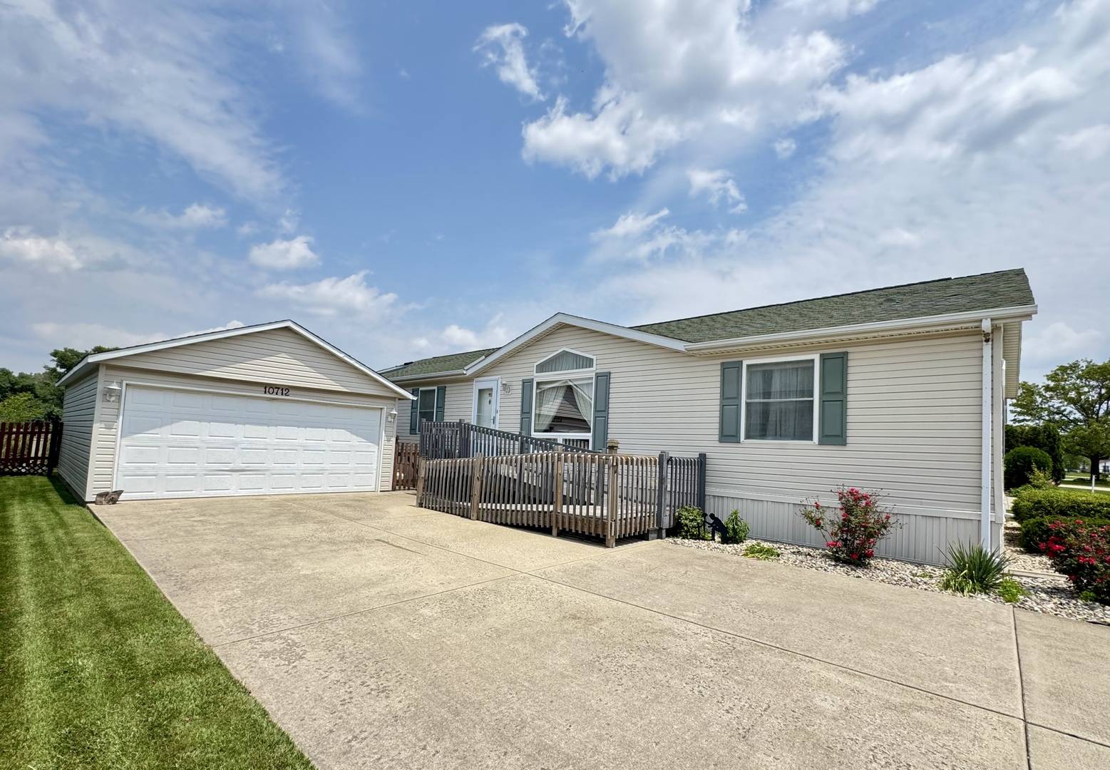 Frankfort, IL 60423,10712 W Silver Lake DR #2018