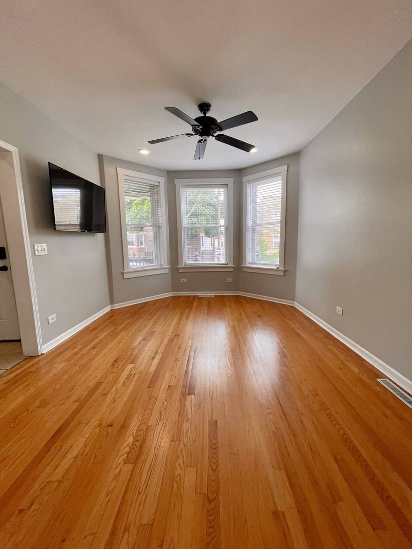 Chicago, IL 60647,2416 N Springfield AVE #1