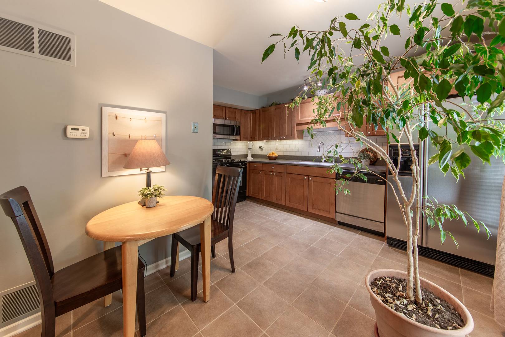 Warrenville, IL 60555,3S277 Birchwood DR