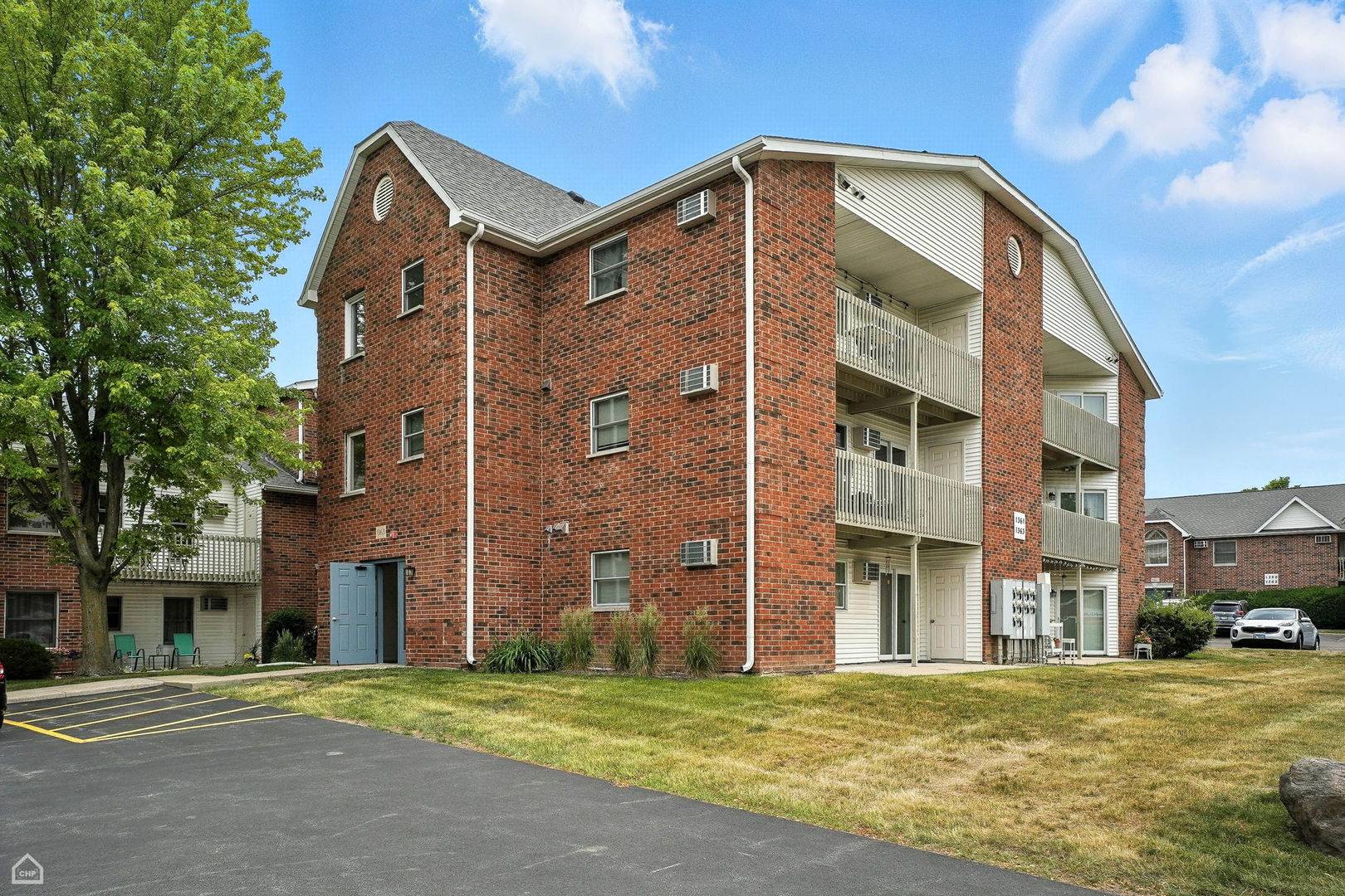 Lake In The Hills, IL 60156,1363 Cunat CT #2G