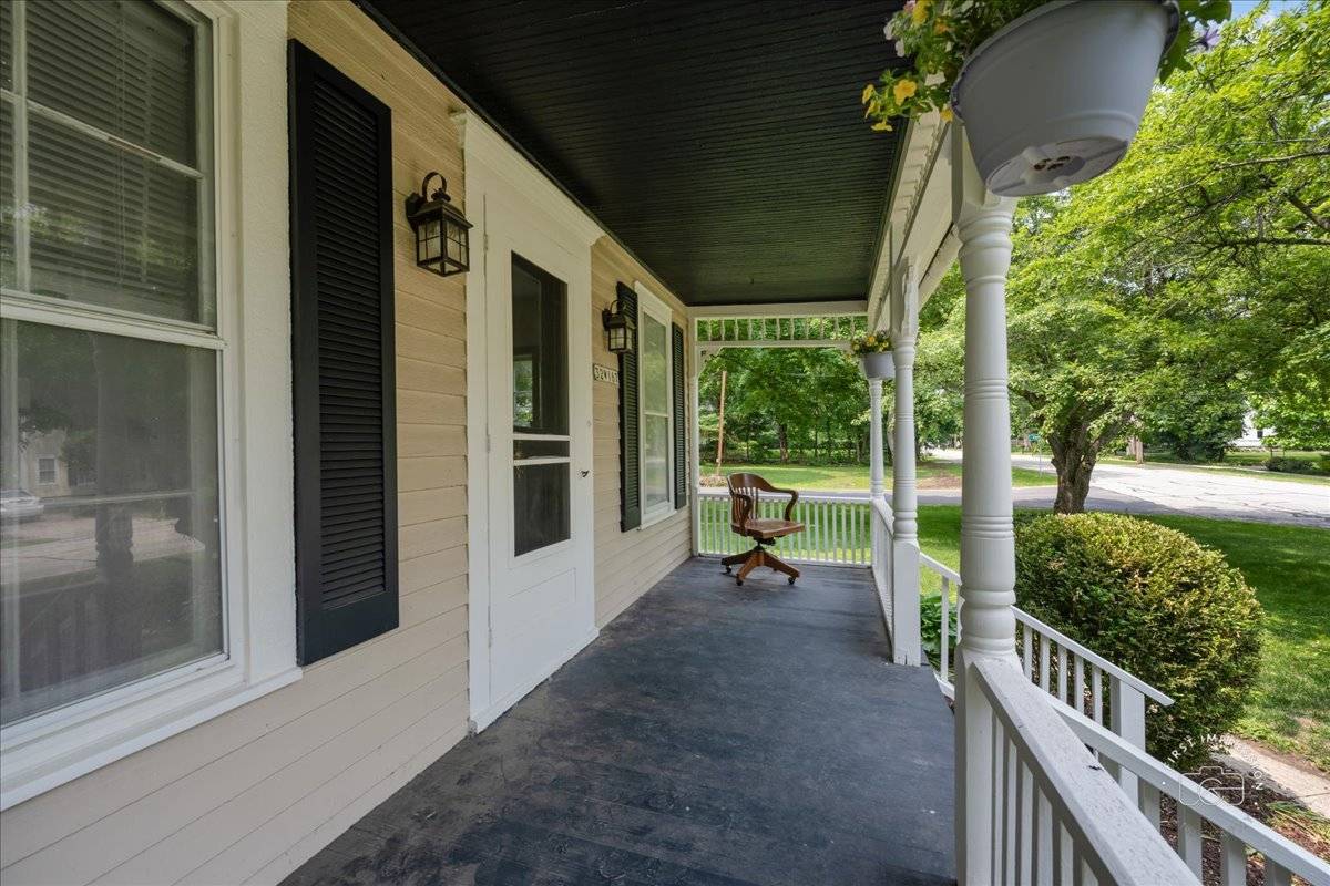 Wayne, IL 60184,32W167 ARMY TRAIL RD