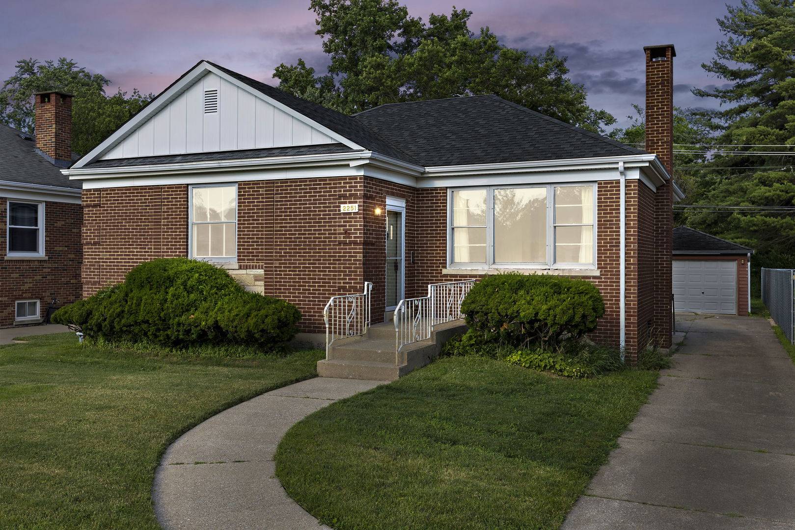 Westchester, IL 60154,2251 Belleview AVE