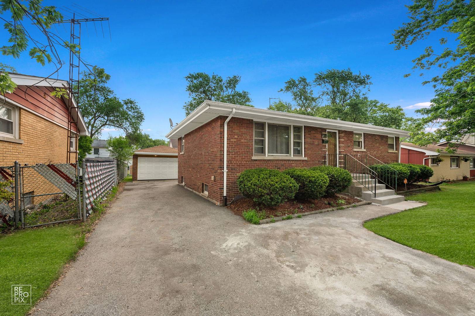 Richton Park, IL 60471,22431 Lawndale AVE