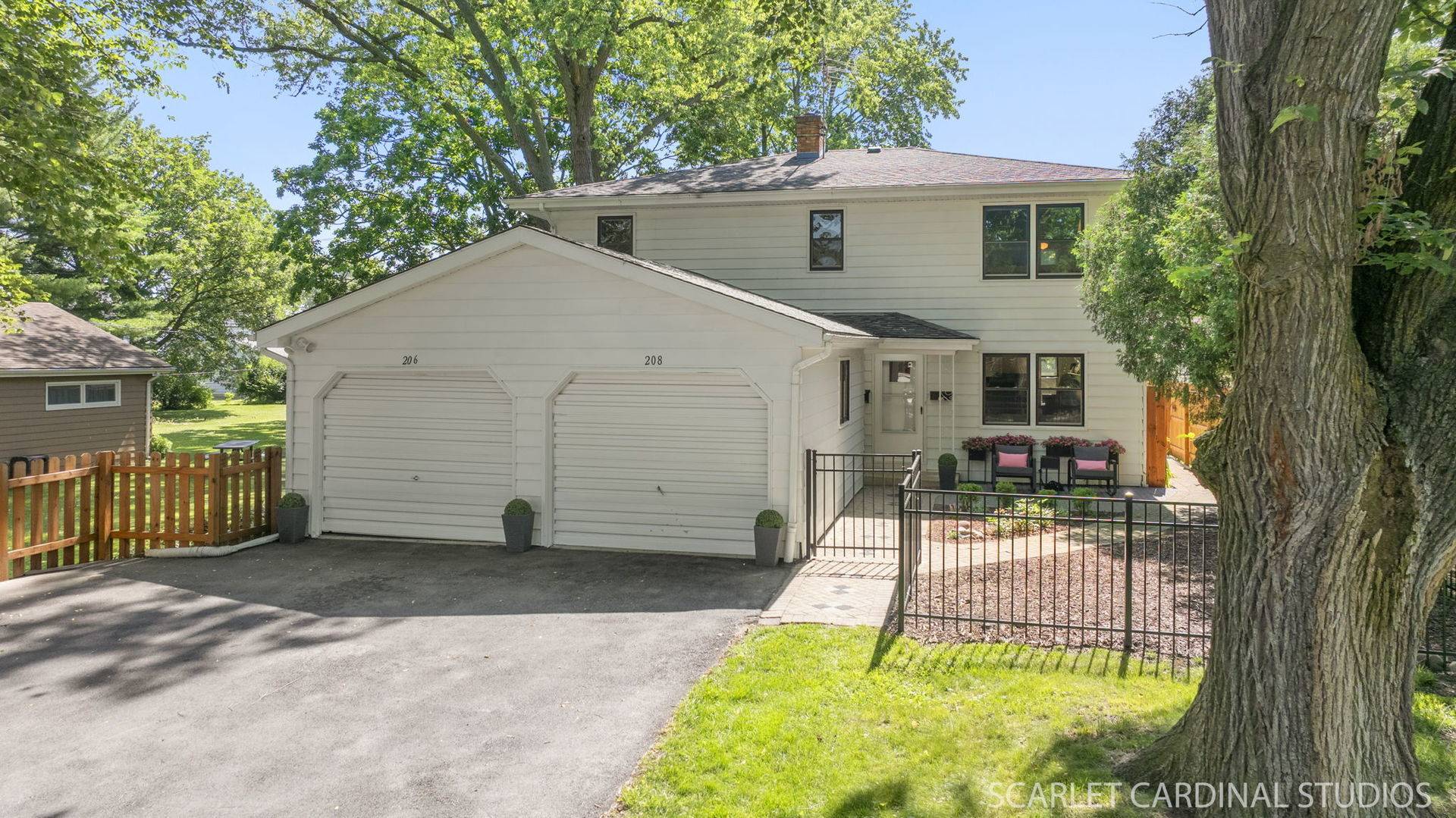 Naperville, IL 60540,208 N Fremont ST