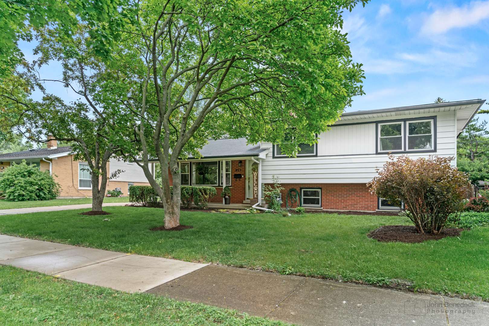 Arlington Heights, IL 60005,925 S Chestnut AVE