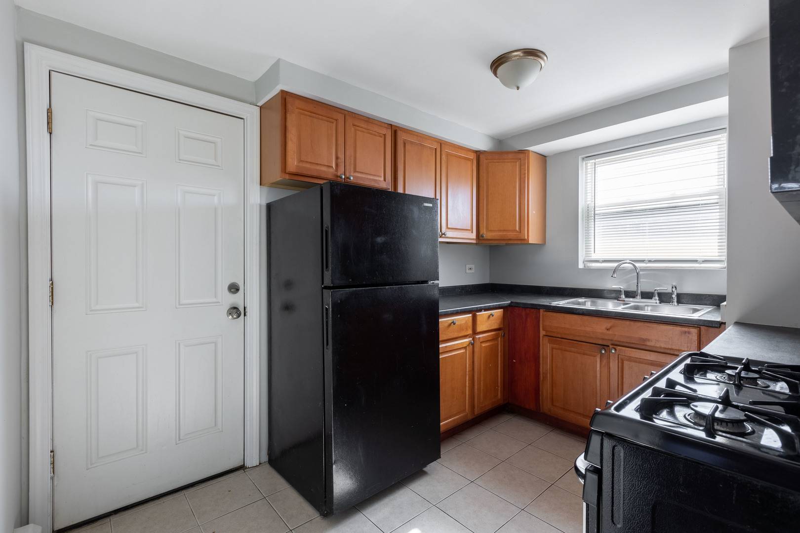 Cicero, IL 60804,1300 S 51st CT #102