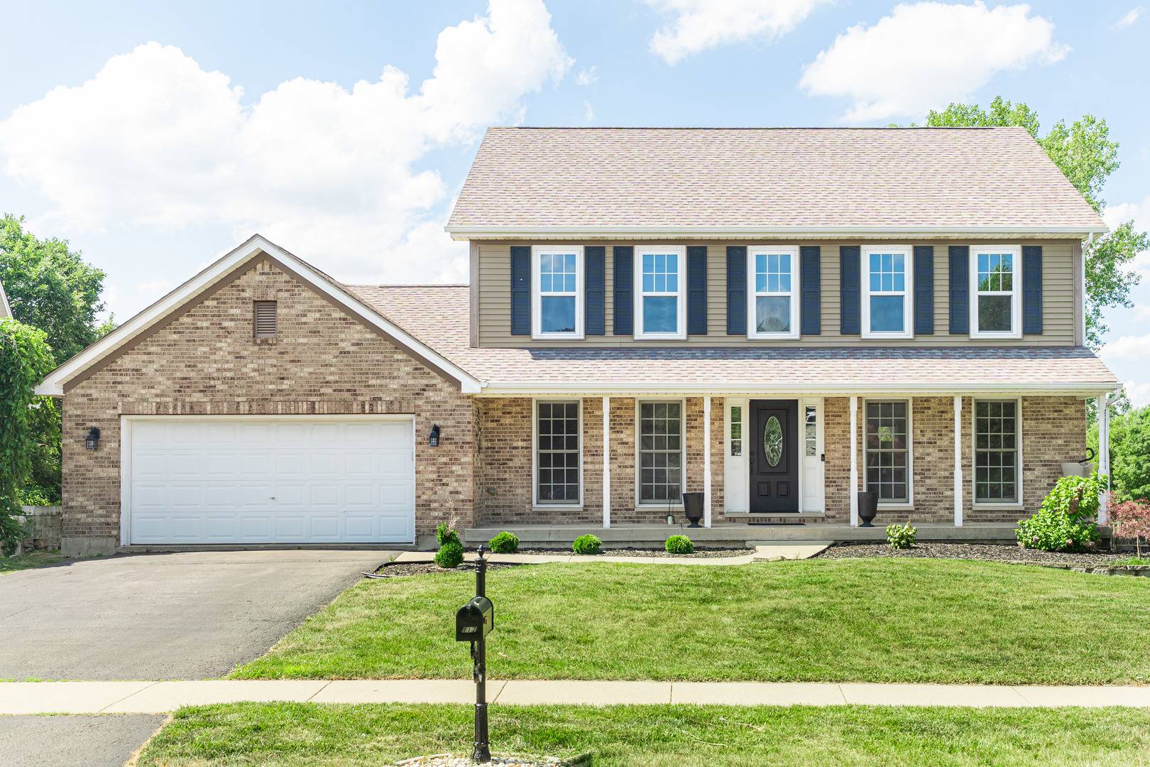 Dekalb, IL 60115,117 DEVONSHIRE DR
