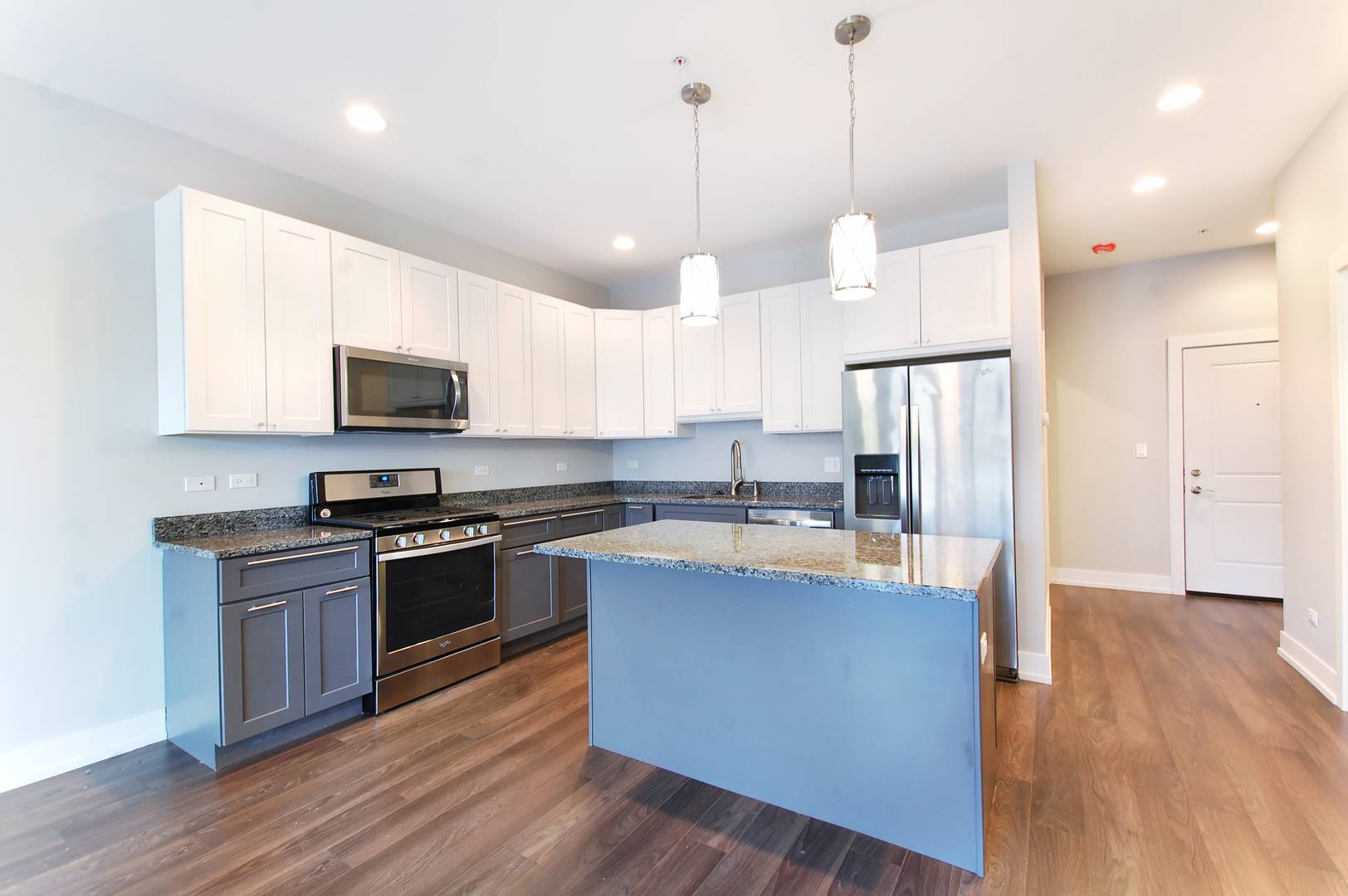 Glenview, IL 60025,1202 Waukegan RD #205