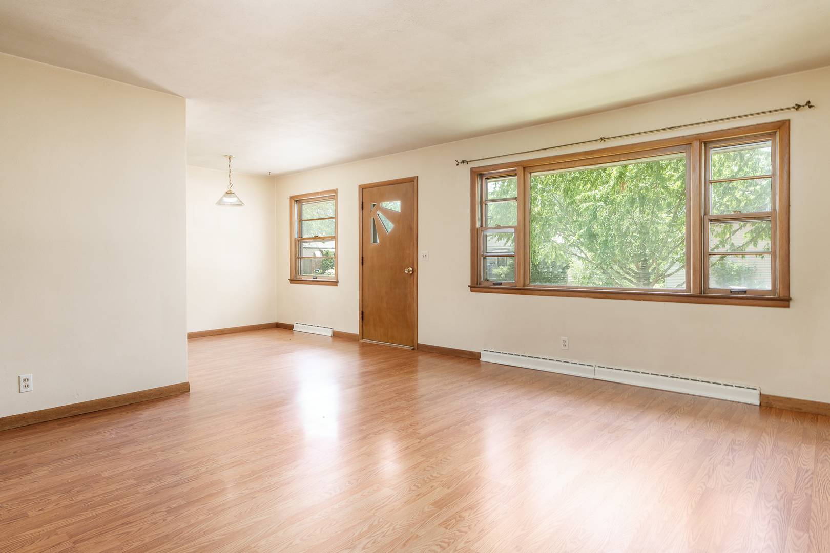Rockford, IL 61101,3103 Gladstone AVE