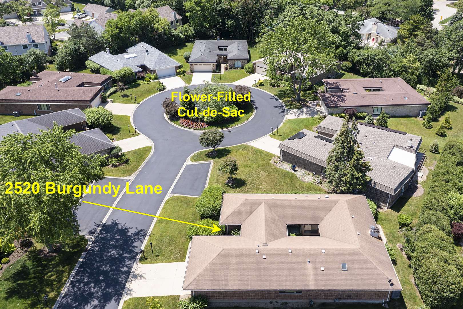 Northbrook, IL 60062,2520 Burgundy LN