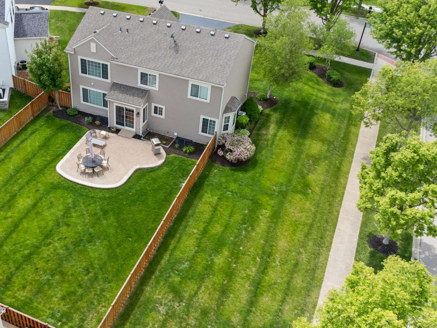 Huntley, IL 60142,9312 Bristol LN