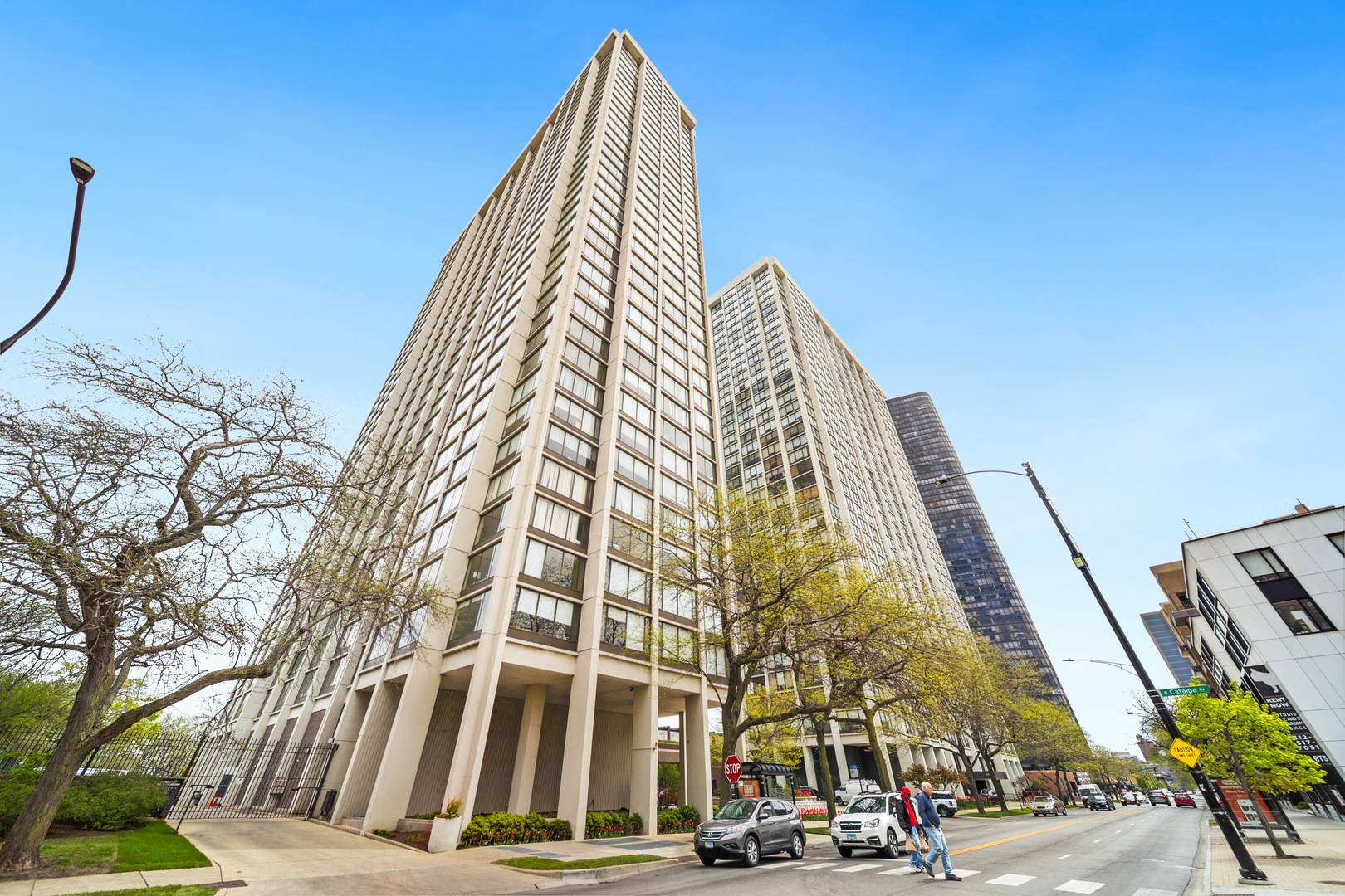 Chicago, IL 60640,5455 N Sheridan RD #3804