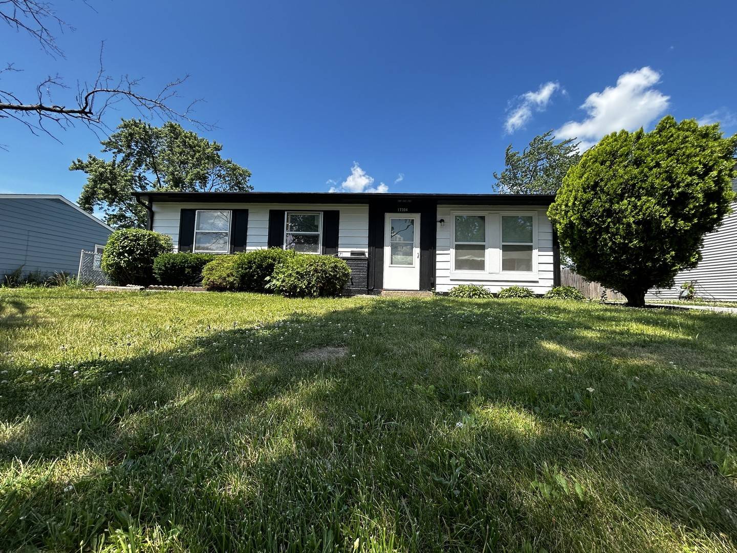 Hazel Crest, IL 60429,17304 Peach Grov AVE