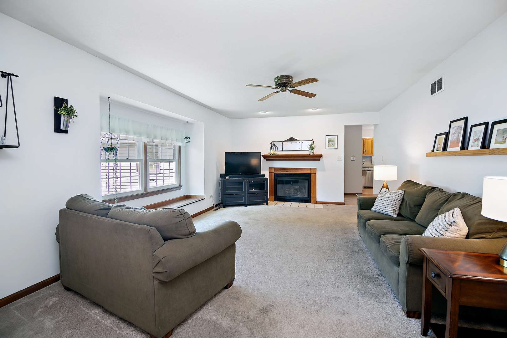 Bourbonnais, IL 60914,1525 Merlin RD