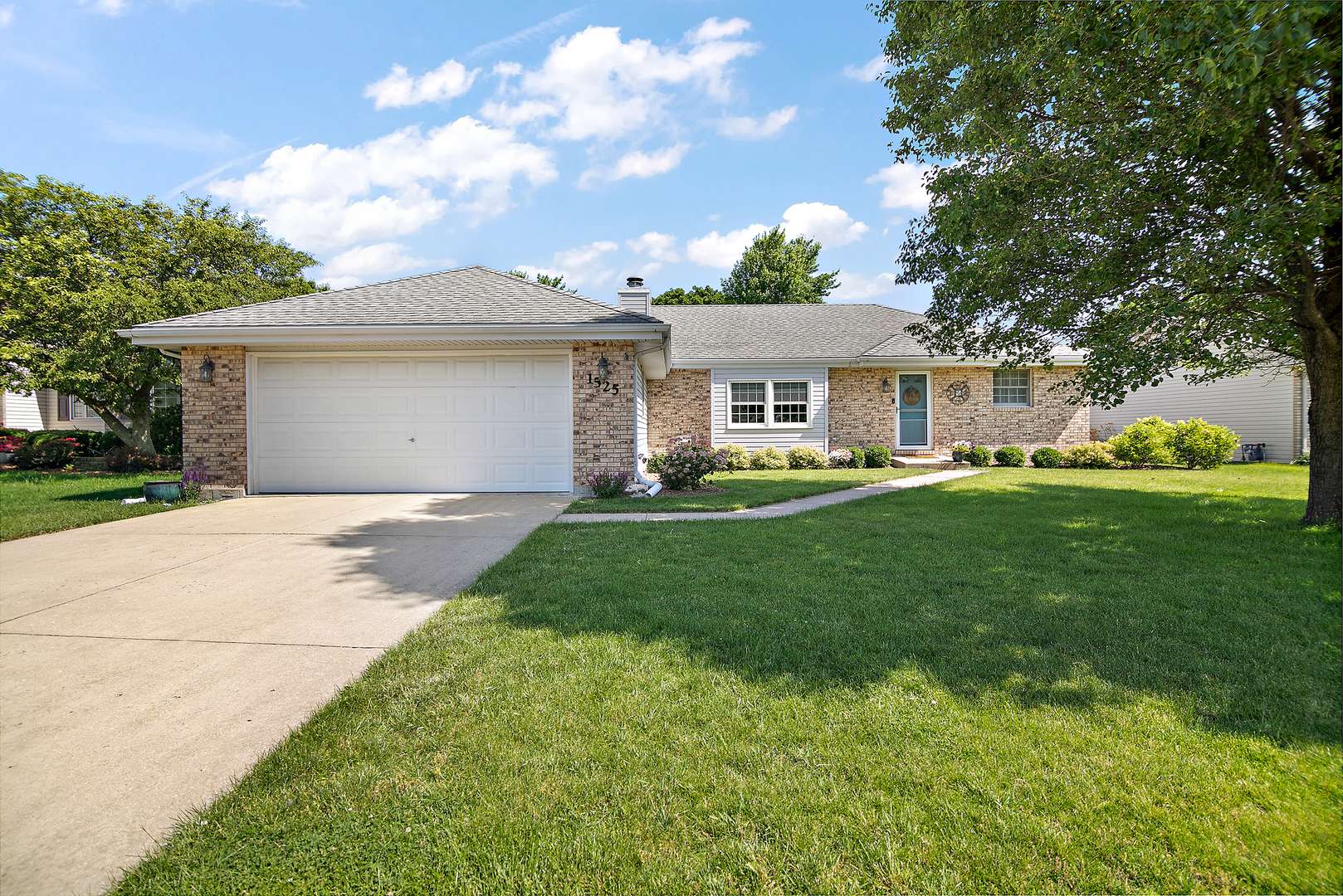 Bourbonnais, IL 60914,1525 Merlin RD