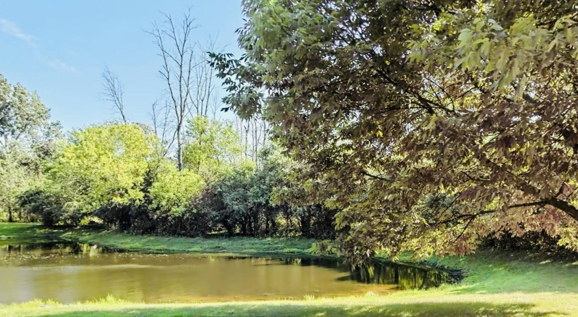 Lake Forest, IL 60045,1241 Ashlawn DR