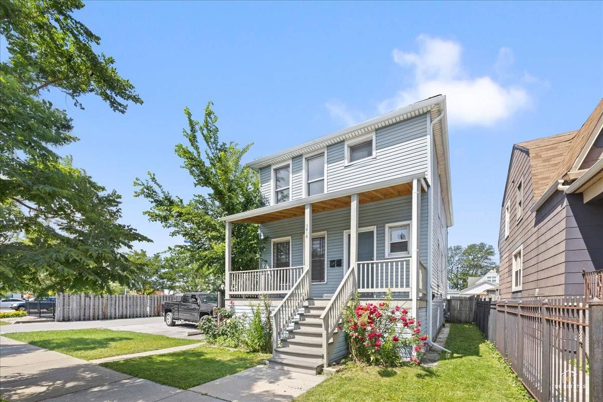 Chicago, IL 60618,3616 N Kedzie AVE #2