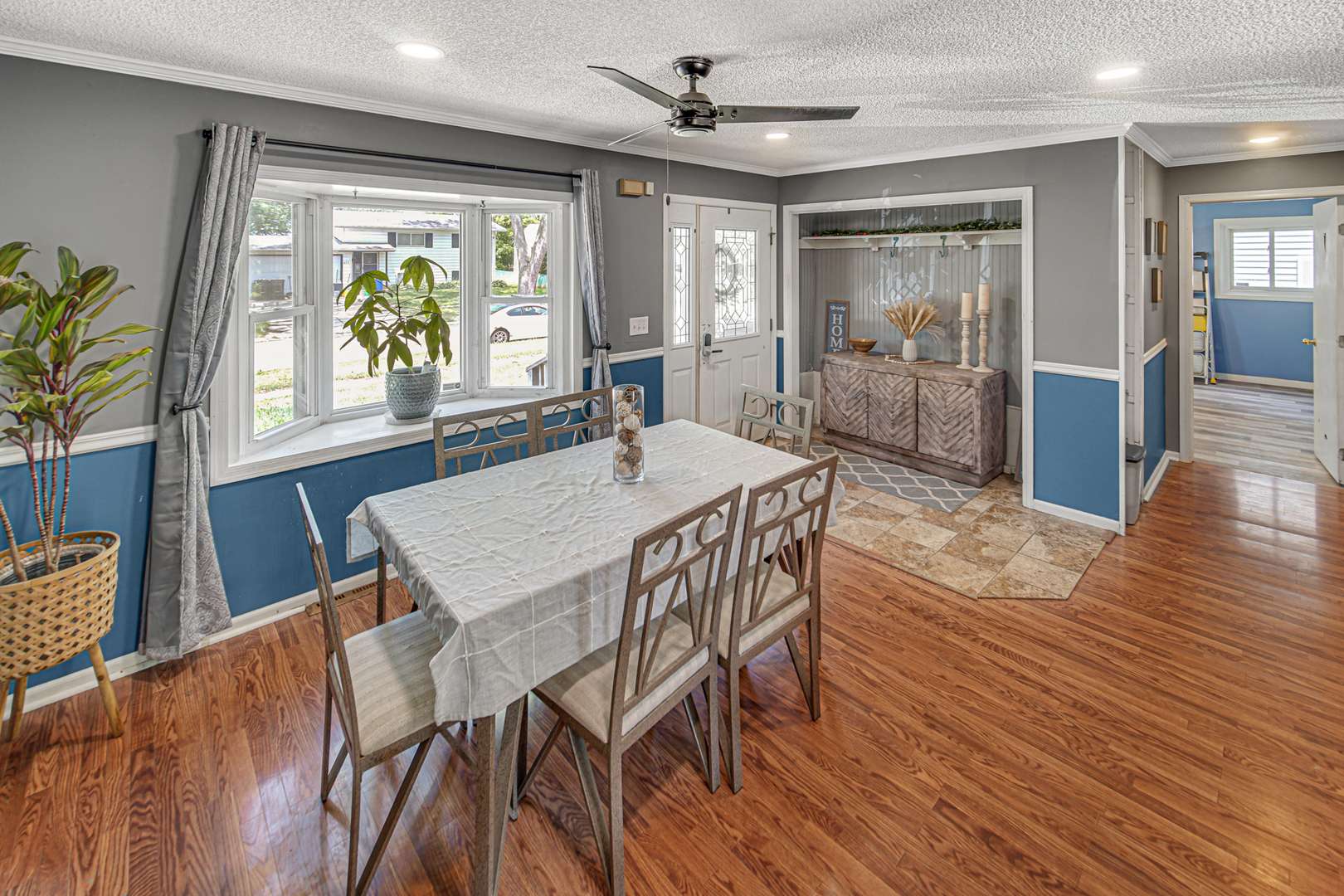 Wauconda, IL 60084,676 Marine DR