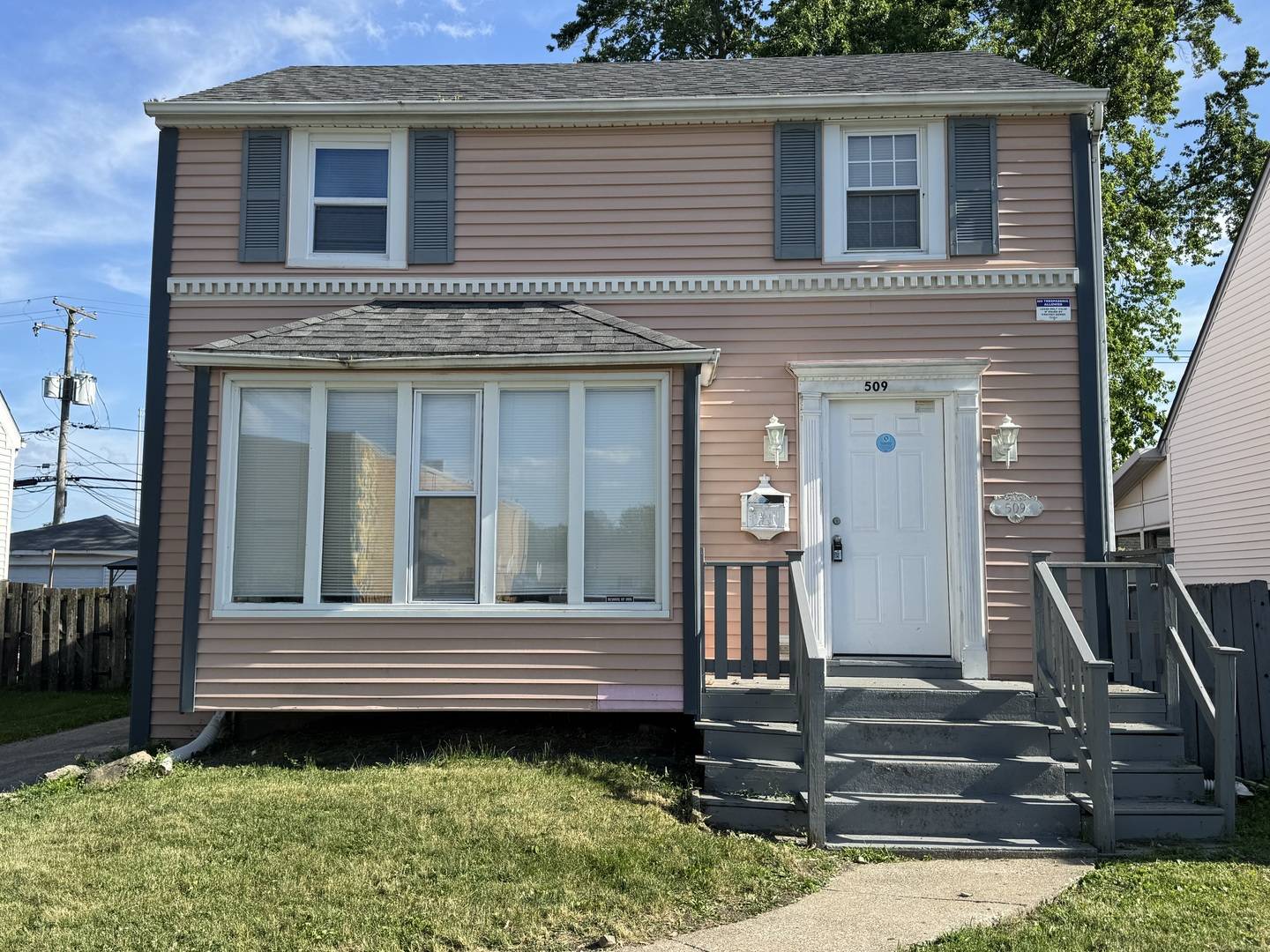 South Holland, IL 60473,509 E 161st PL