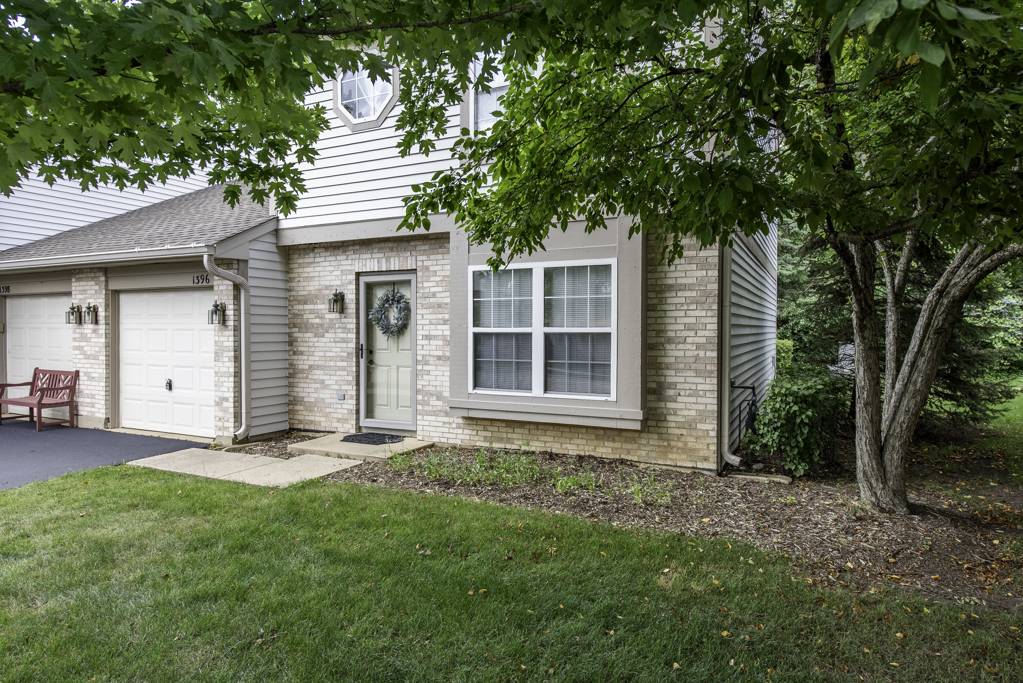 Round Lake Beach, IL 60073,1396 W Split Oak CIR