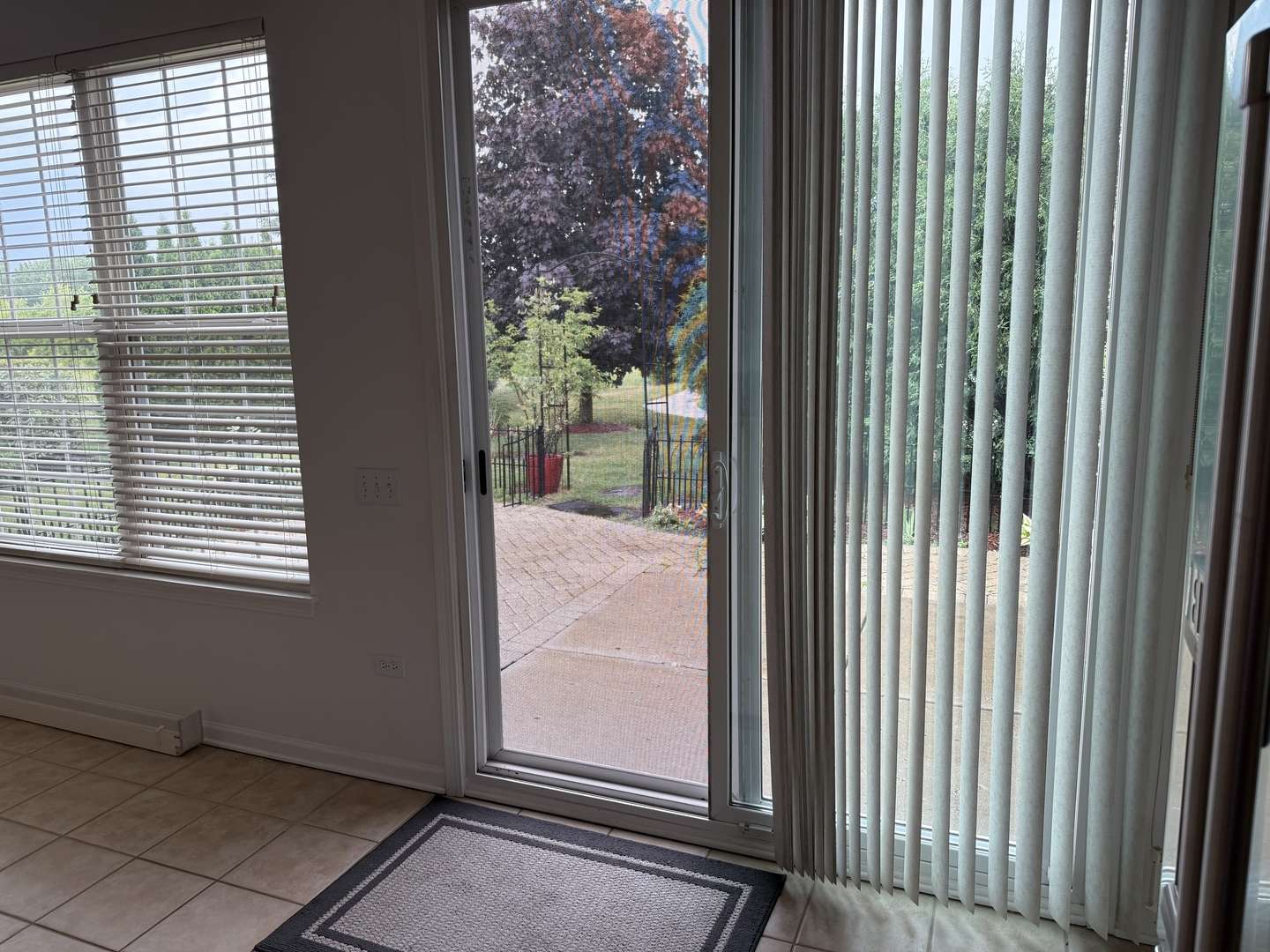 Huntley, IL 60142,13044 Redstone DR