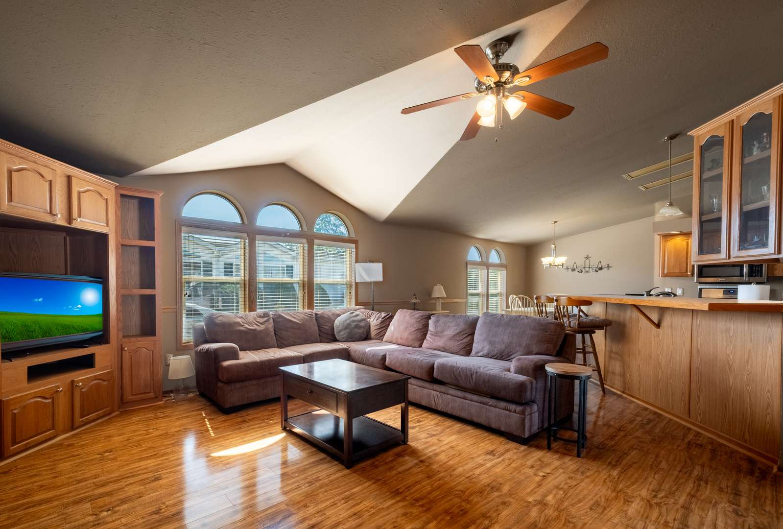 Frankfort, IL 60423,10706 W Silver Lake DR