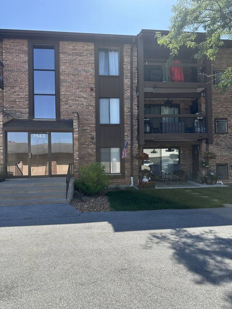 Tinley Park, IL 60477,7543 175TH ST #623
