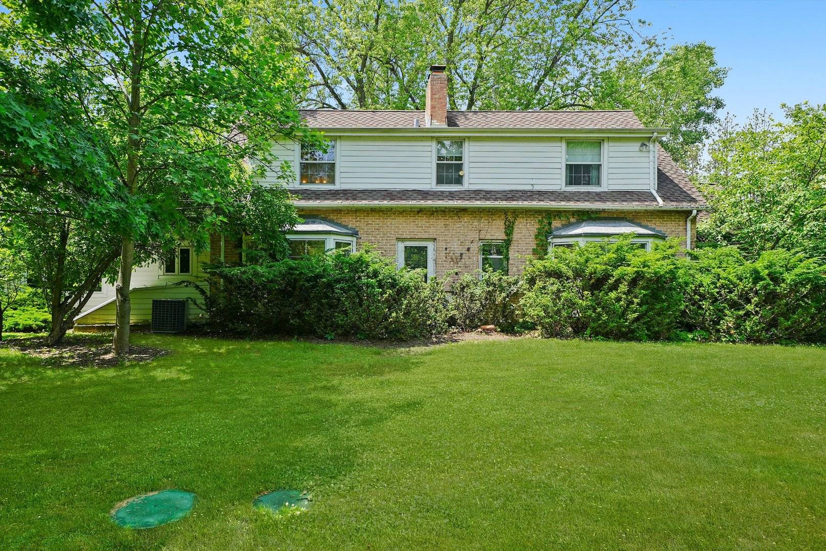 Mettawa, IL 60045,600 Riverwoods RD