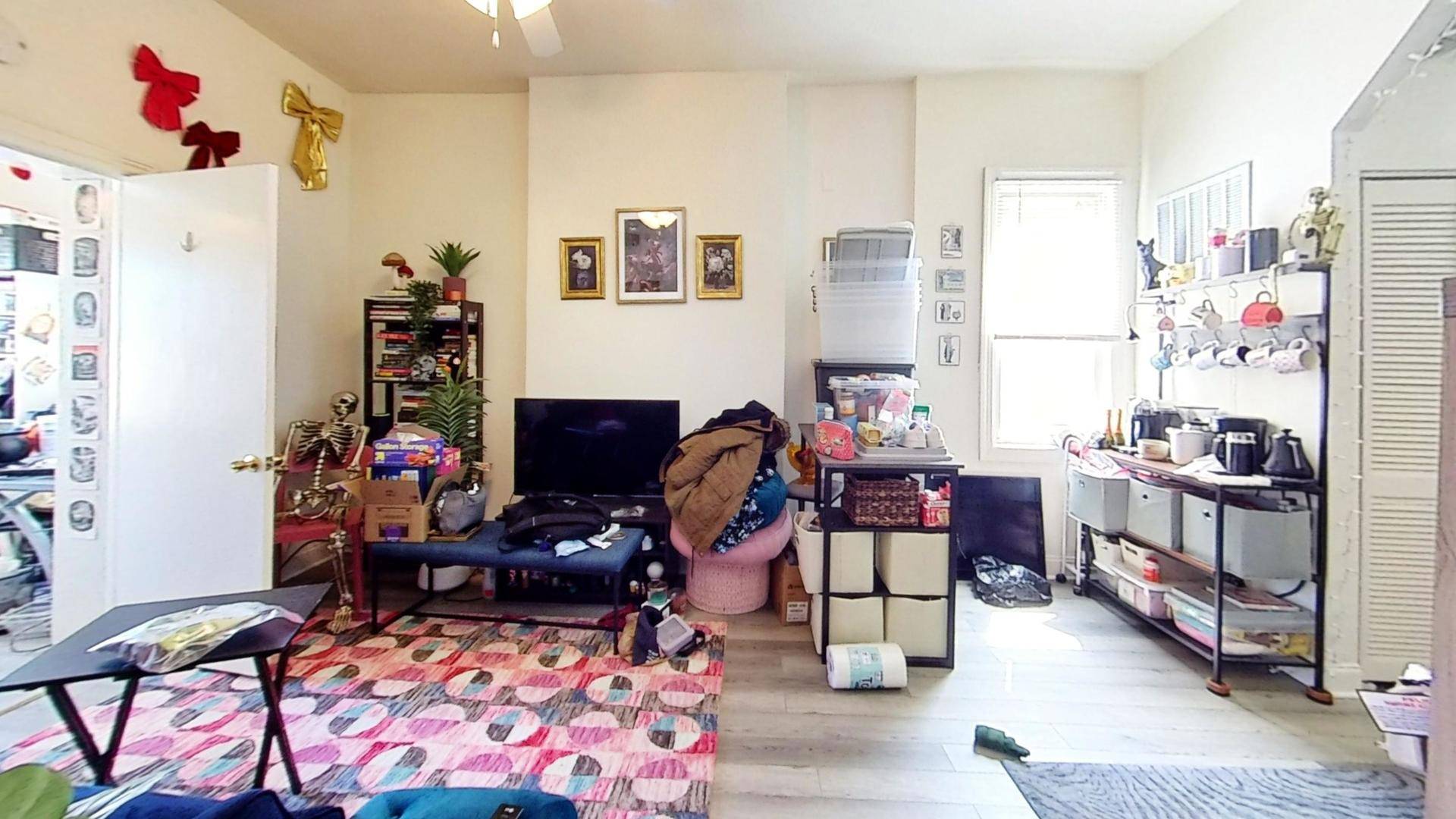 Chicago, IL 60618,4113 N Lincoln AVE #3R