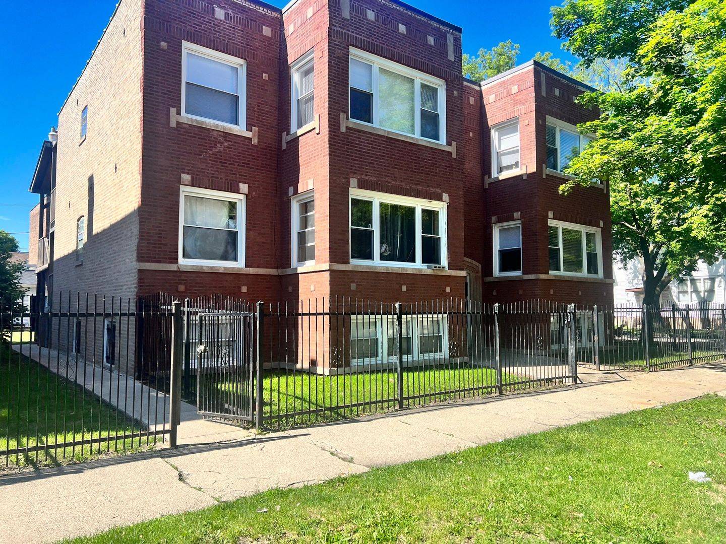 Chicago, IL 60629,3457 W 66th ST #2