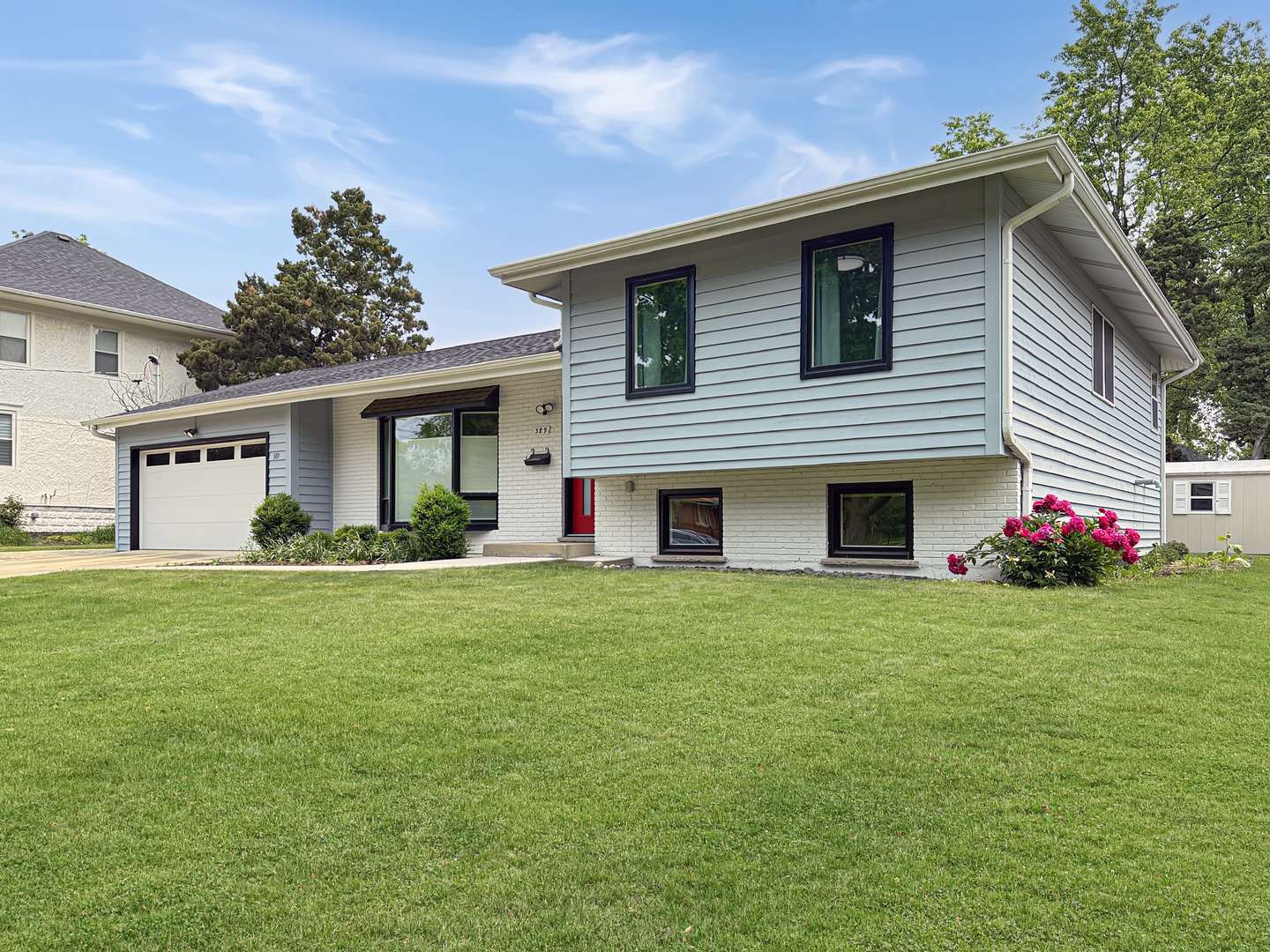 Glen Ellyn, IL 60137,389 Forest AVE