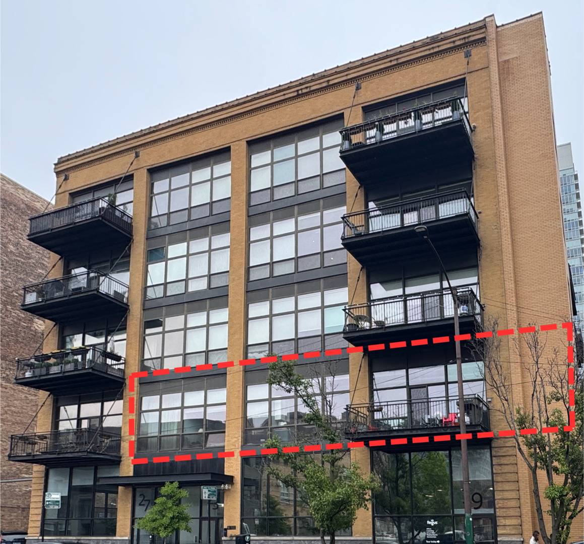 Chicago, IL 60607,23 N Green ST #206