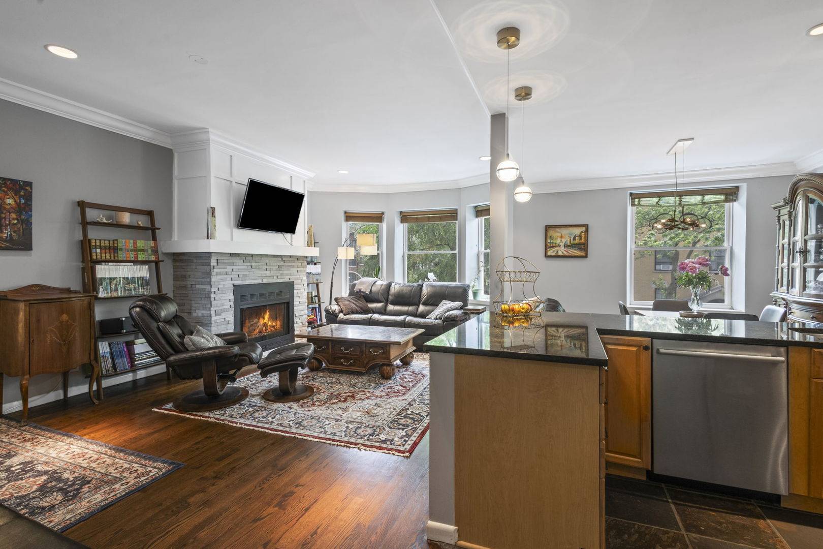 Chicago, IL 60613,4026 N Clarendon AVE #2N