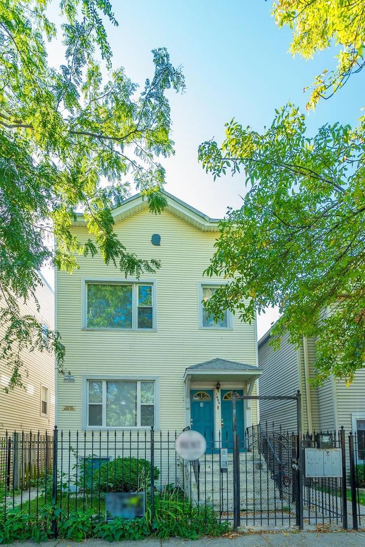 Chicago, IL 60647,1806 N Richmond ST