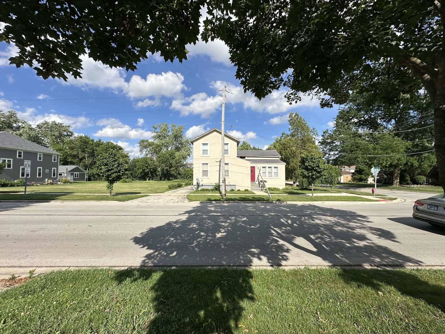 Arlington Heights, IL 60005,235 S Dunton AVE