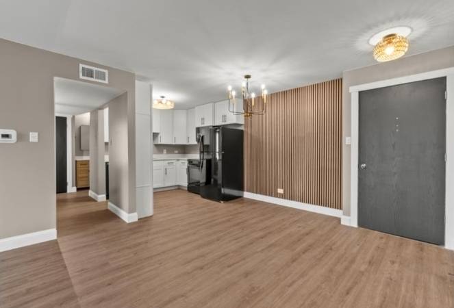 Oak Lawn, IL 60453,5840 W 104th ST #212