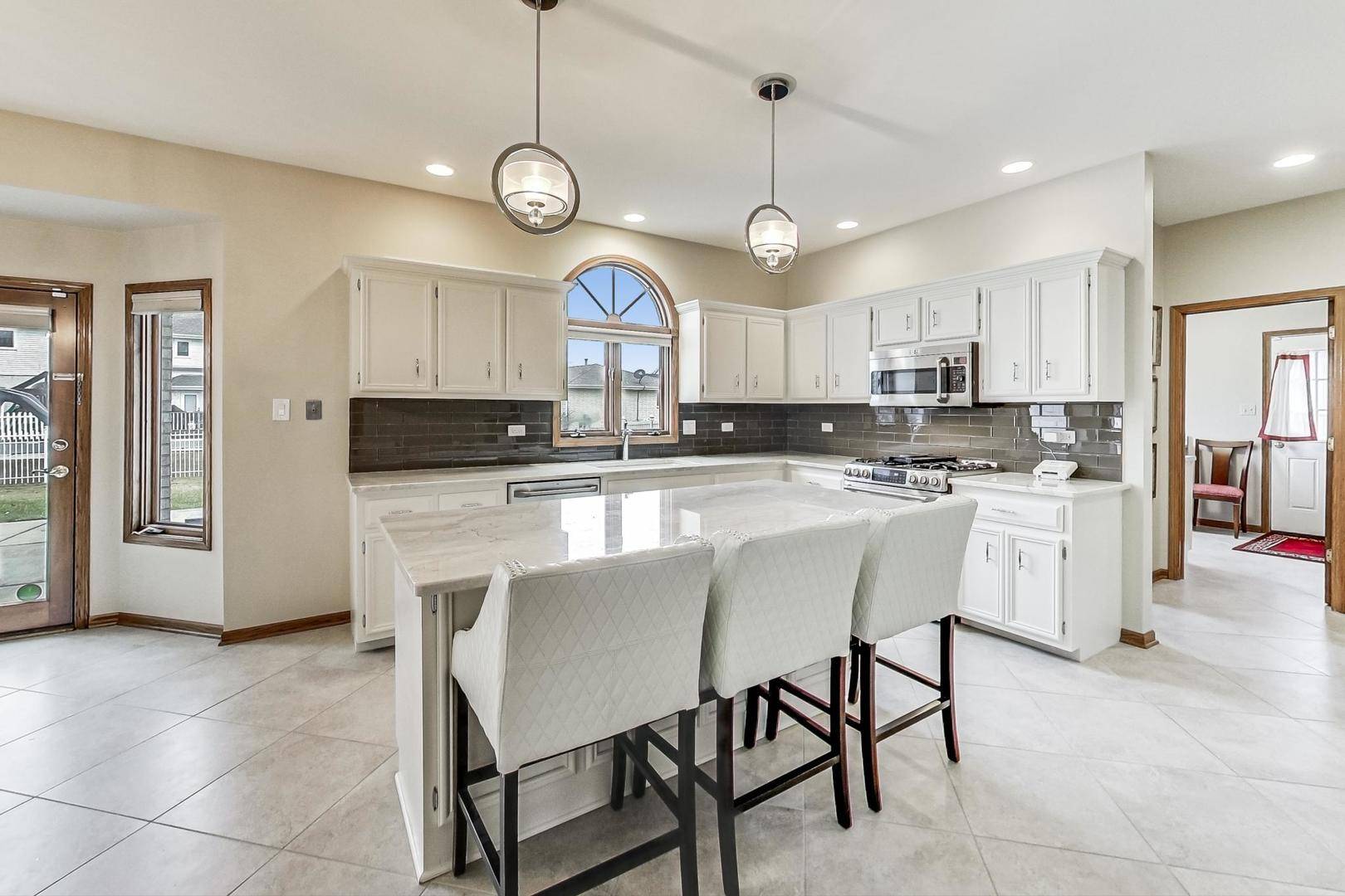 Orland Park, IL 60462,7830 W 157th ST