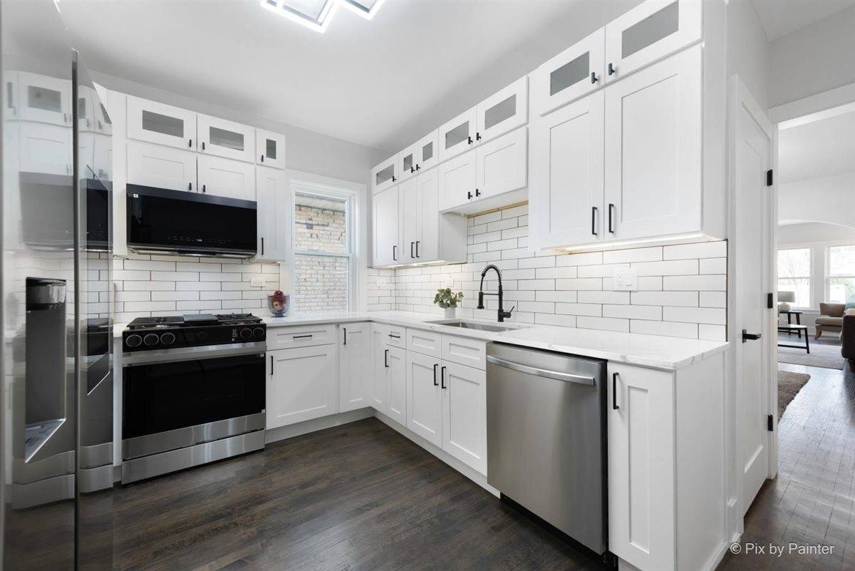 Chicago, IL 60641,4846 W Roscoe ST