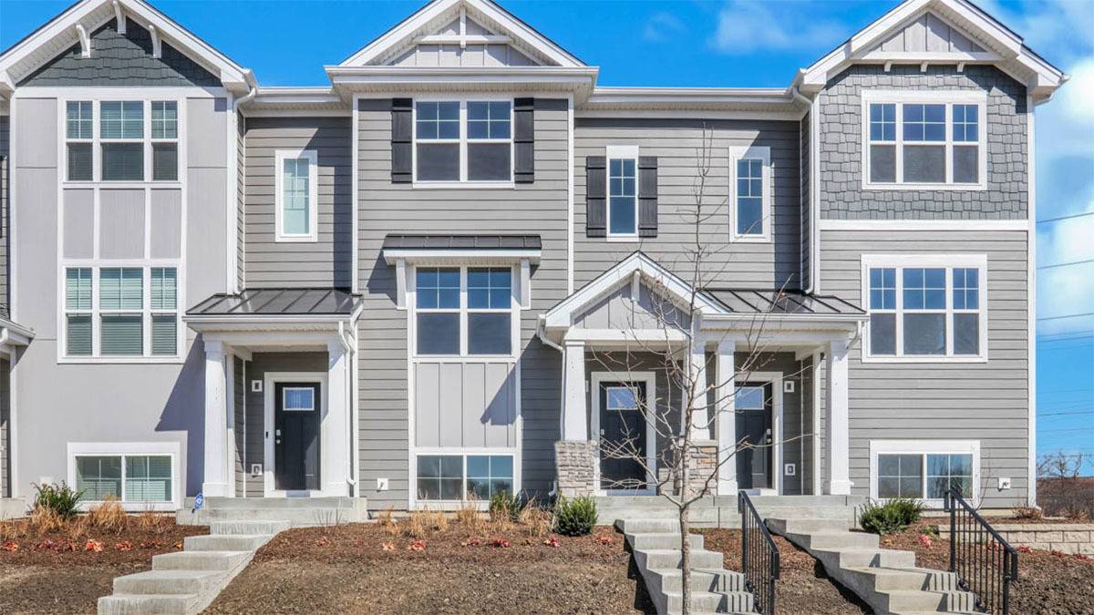 Mundelein, IL 60060,2166 glacier ST