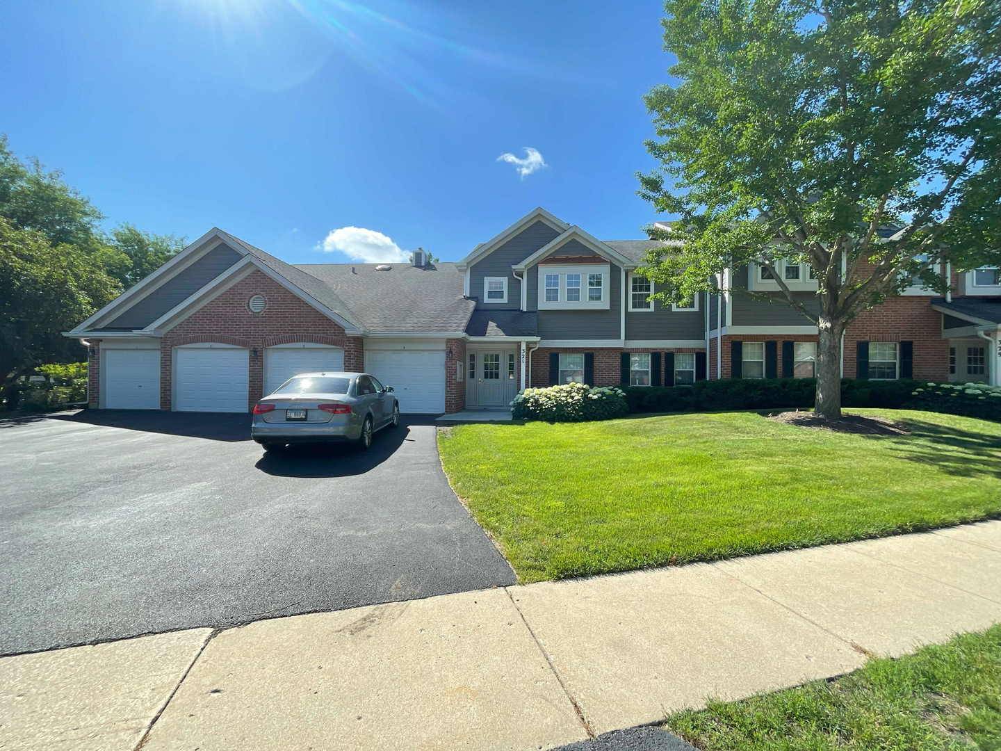 Schaumburg, IL 60193,321 Charlotte CT #3