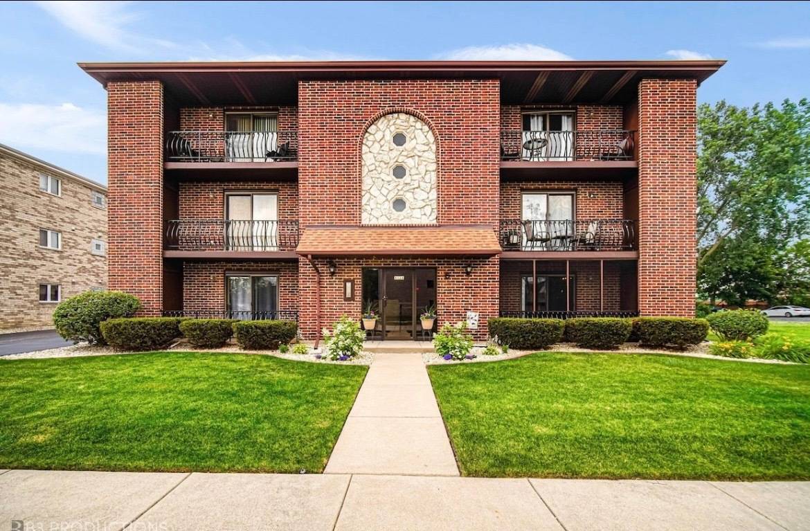 Tinley Park, IL 60477,8124 168th PL #1E