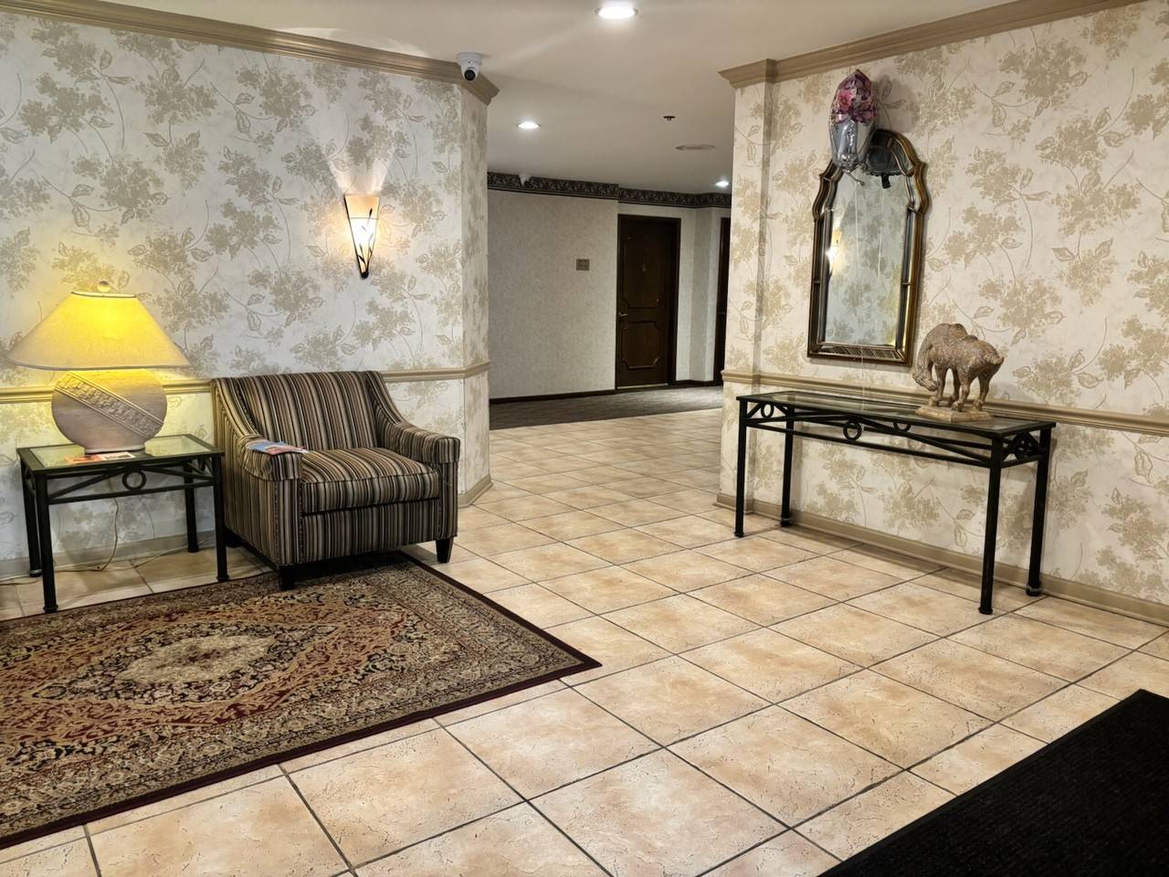 Morton Grove, IL 60053,8610 N Waukegan RD #402W