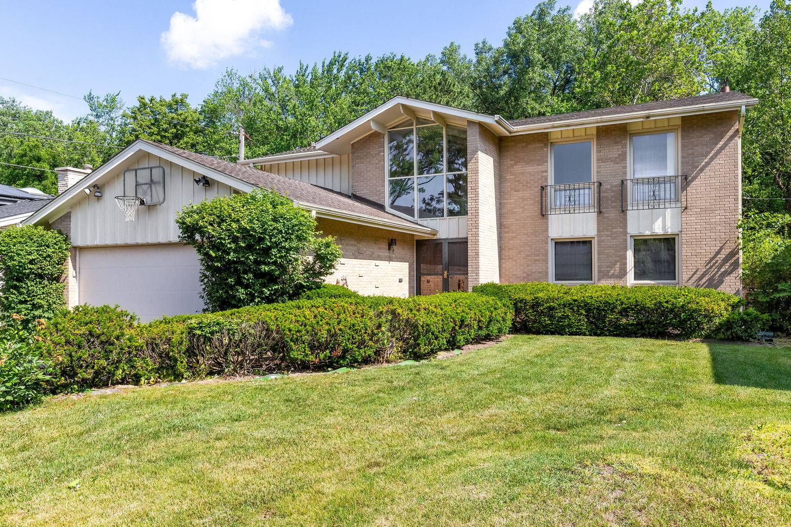 Wilmette, IL 60091,3528 Riverside DR