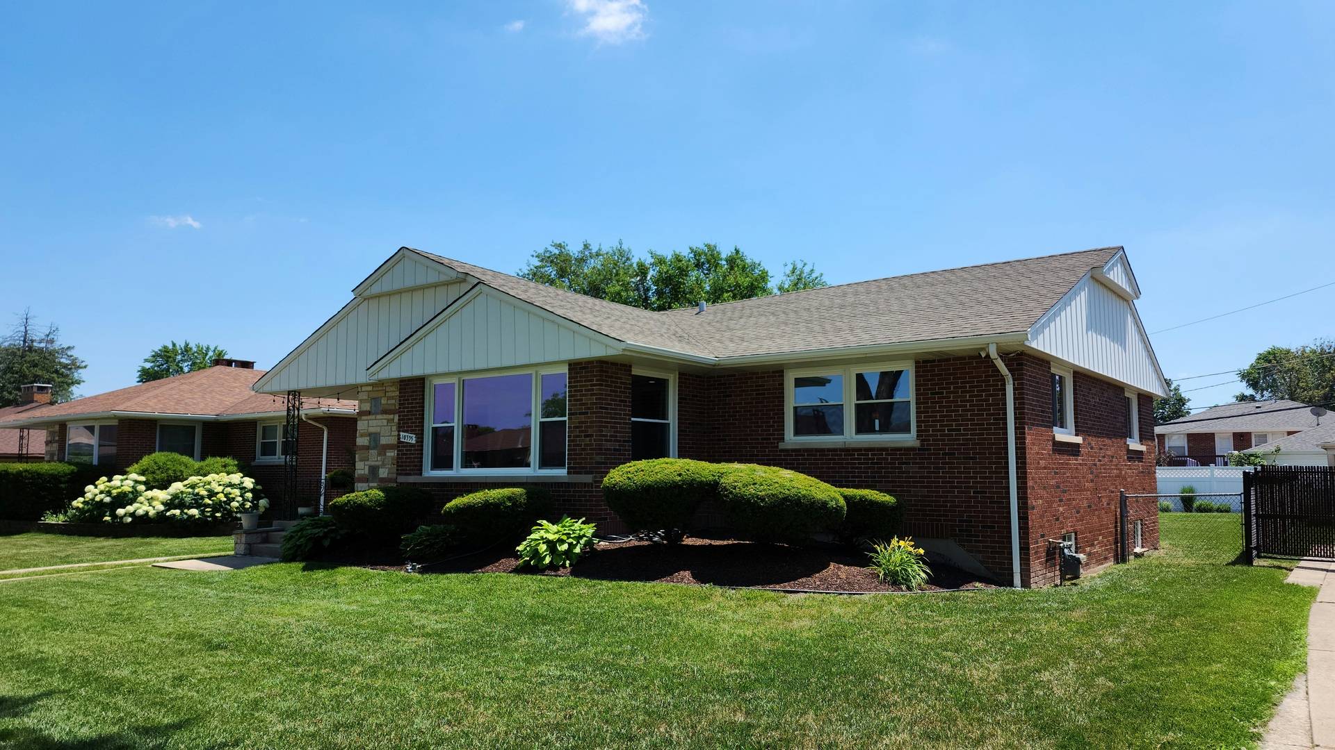 Westchester, IL 60154,10335 Cambridge ST