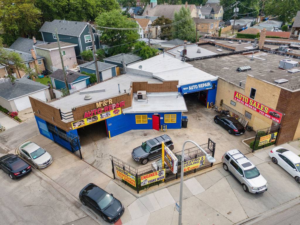 Chicago, IL 60639,4892 W Grand AVE